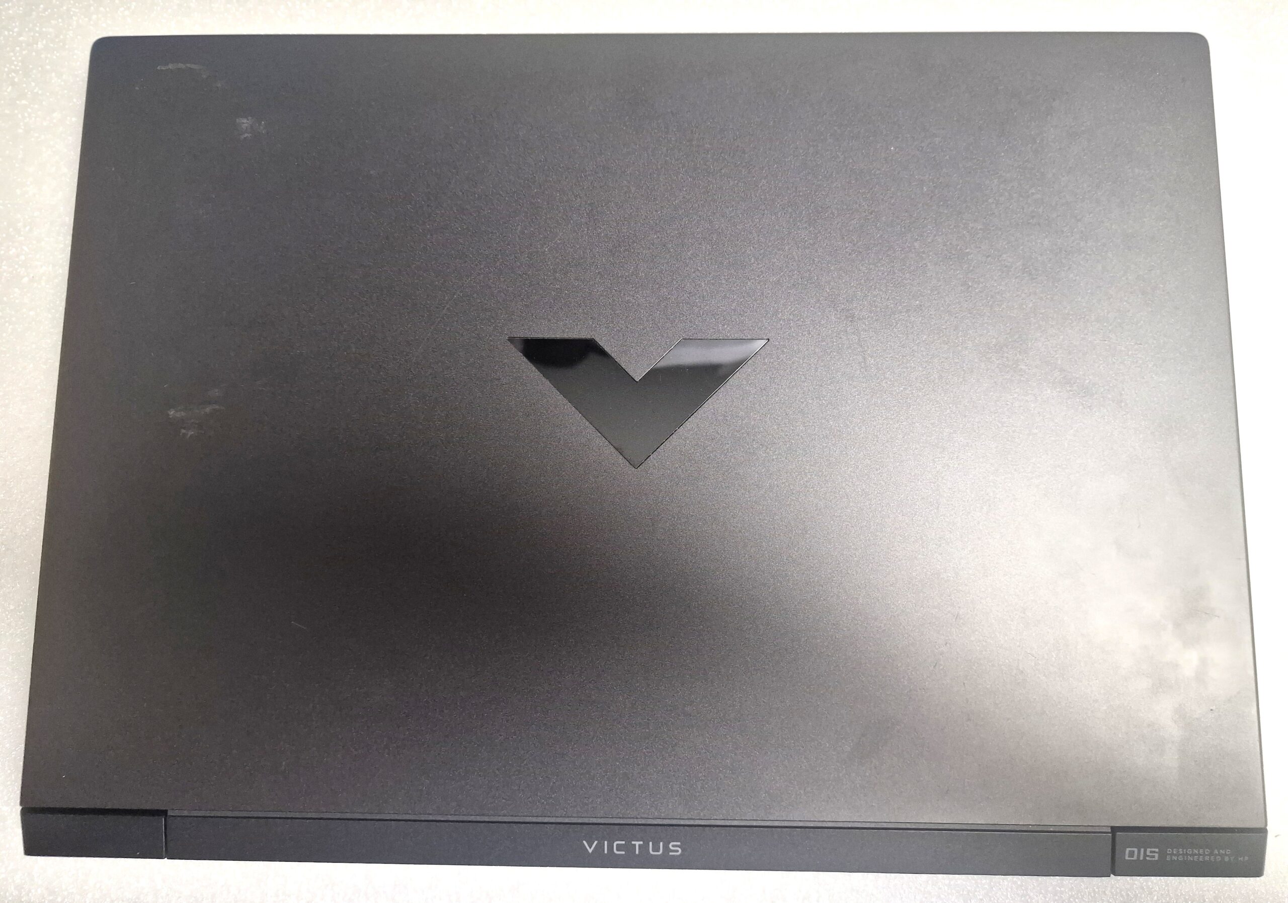 Laptop HP - 15-fa0114nw z nie działającą kamerką.